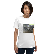 Load image into Gallery viewer, Stay True  t-shirt