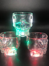 Load image into Gallery viewer, Per4um skull shot glass